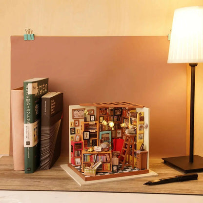 Miniatuurhuisje – Study Bibliotheek - Knutseltoppers